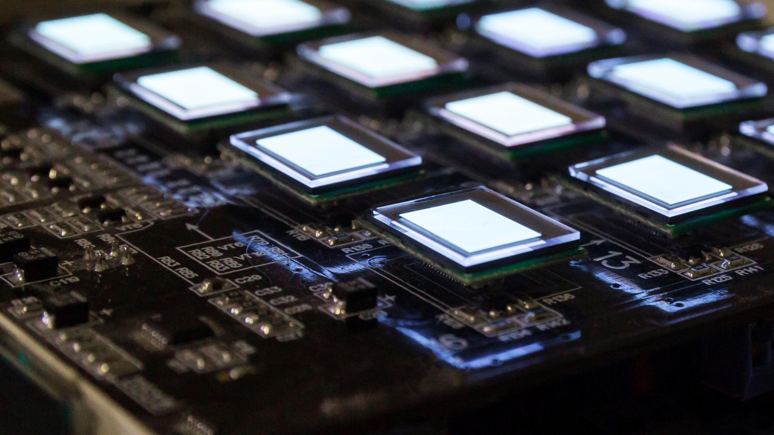 The,Process,Of,Checking,Several,Oled,Displays,On,The,Test